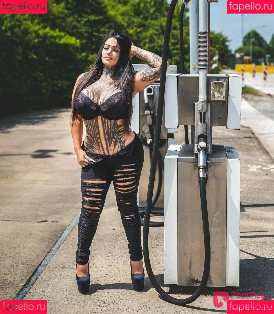 Stifflersmom / officialstifflersmom Onlyfans Photo Gallery 