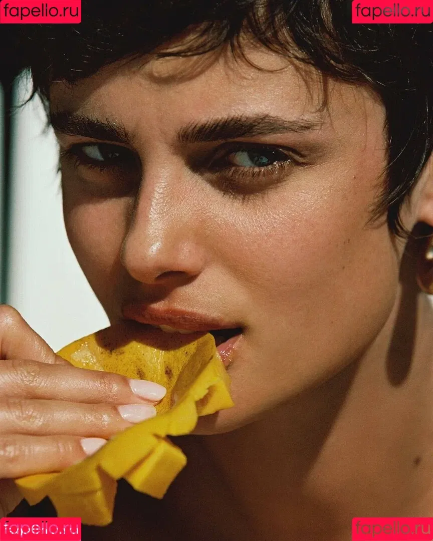 Taylor Marie Hill / taylerhillss / taylor_hill Onlyfans Photo Gallery 