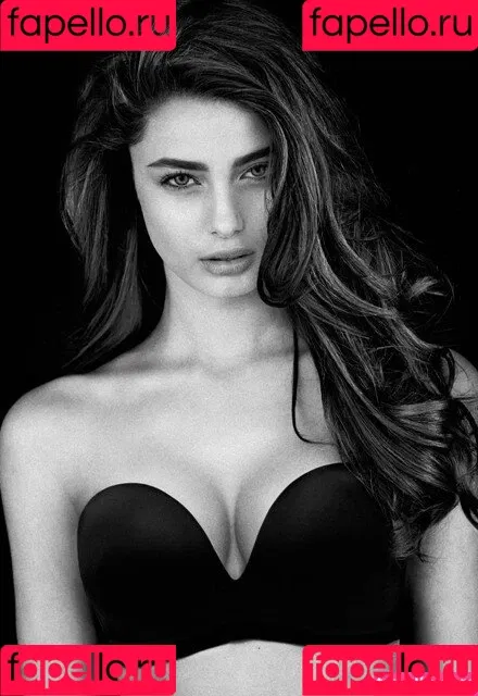 Taylor Marie Hill / taylerhillss / taylor_hill Onlyfans Photo Gallery 