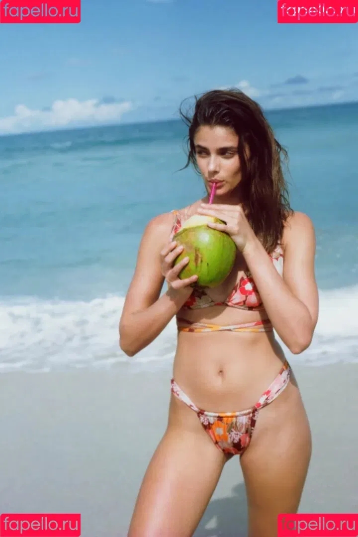 Taylor Marie Hill / taylerhillss / taylor_hill Onlyfans Photo Gallery 