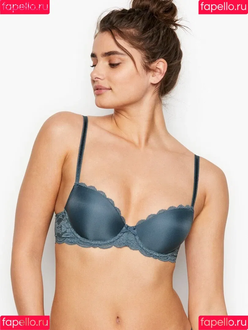 Taylor Marie Hill / taylerhillss / taylor_hill Onlyfans Photo Gallery 