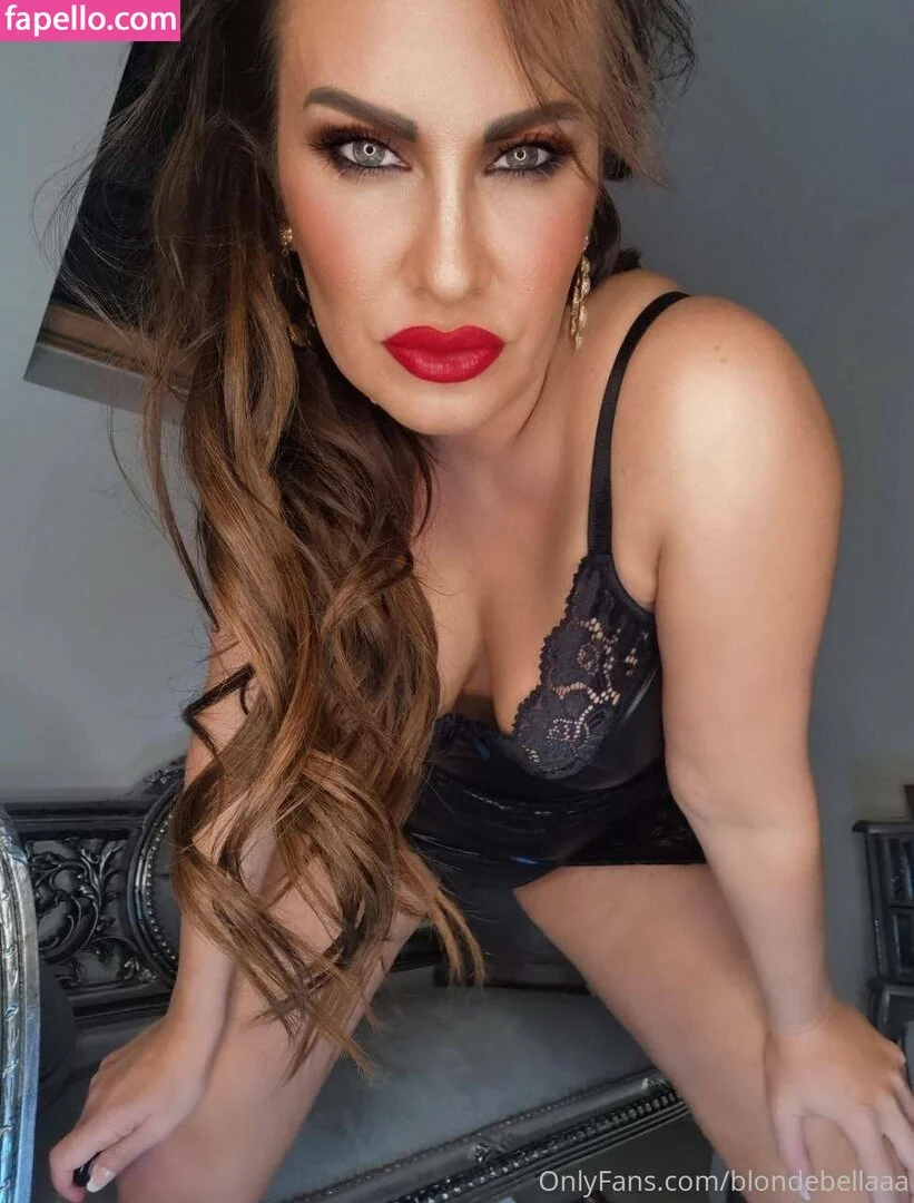 abeellaaa / fuegobellaaa Onlyfans Photo Gallery 