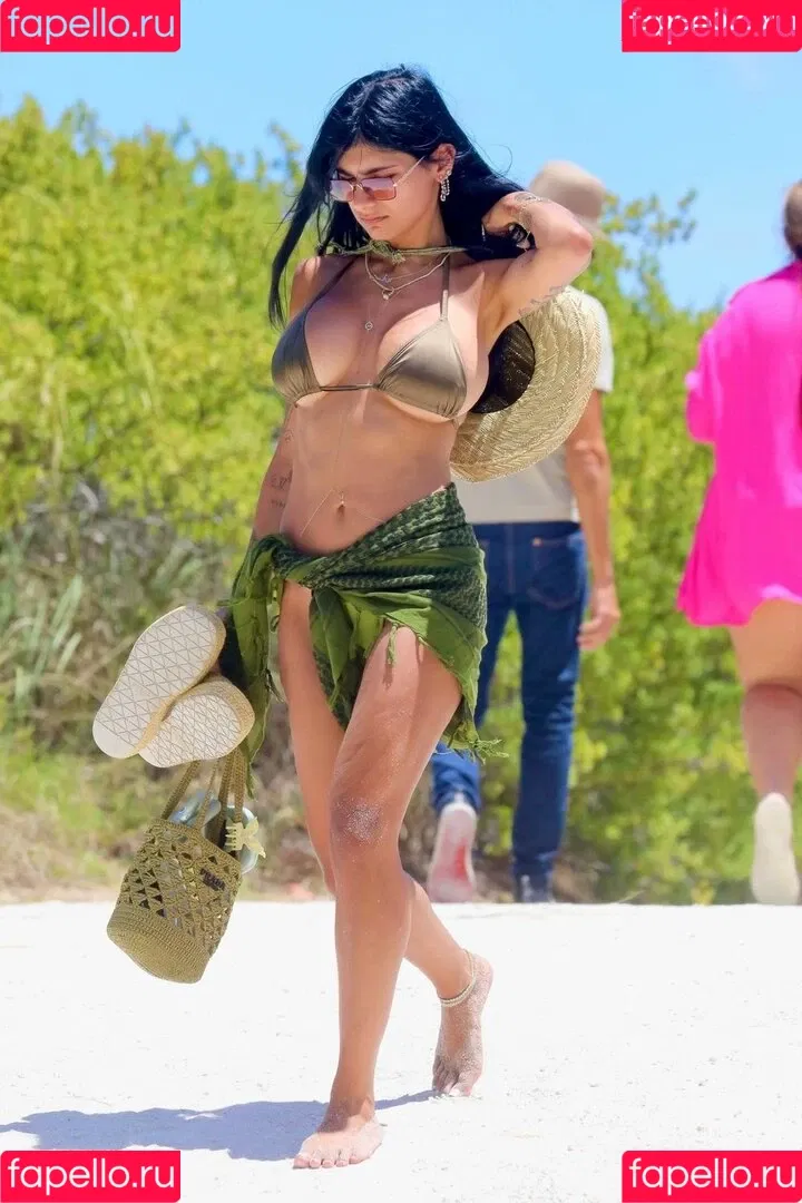 Mia Khalifa / miakhalifa Onlyfans Photo Gallery 