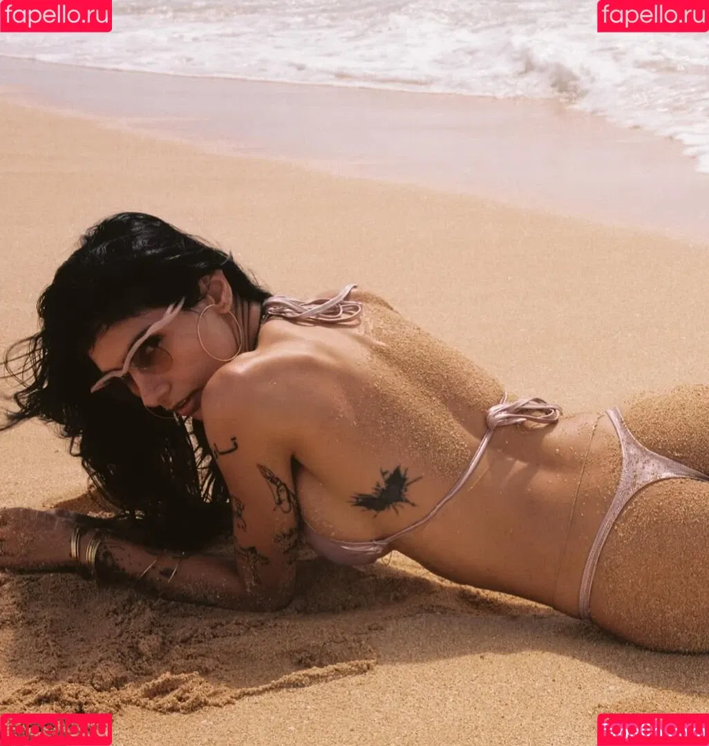 Mia Khalifa / miakhalifa Onlyfans Photo Gallery 