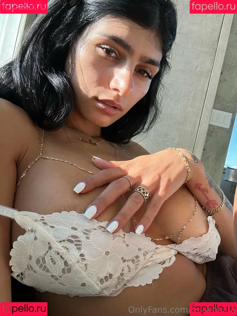 Mia Khalifa / miakhalifa Onlyfans Photo Gallery 