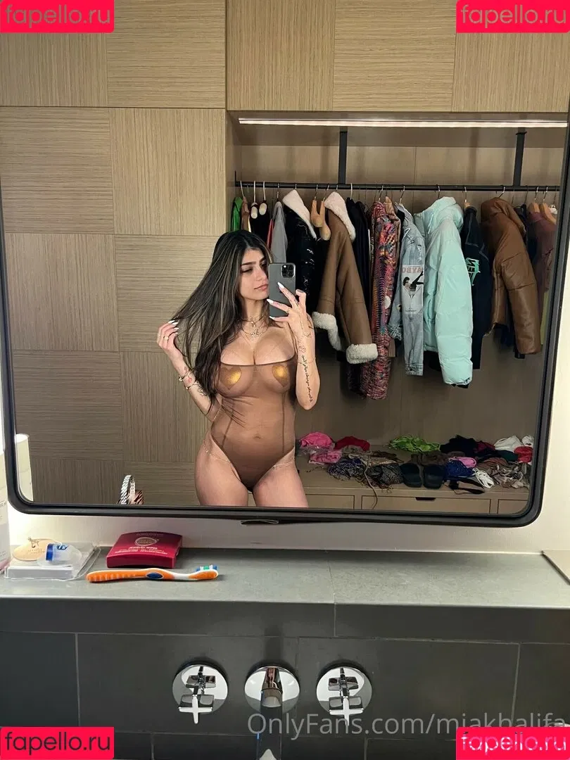 Mia Khalifa / miakhalifa Onlyfans Photo Gallery 