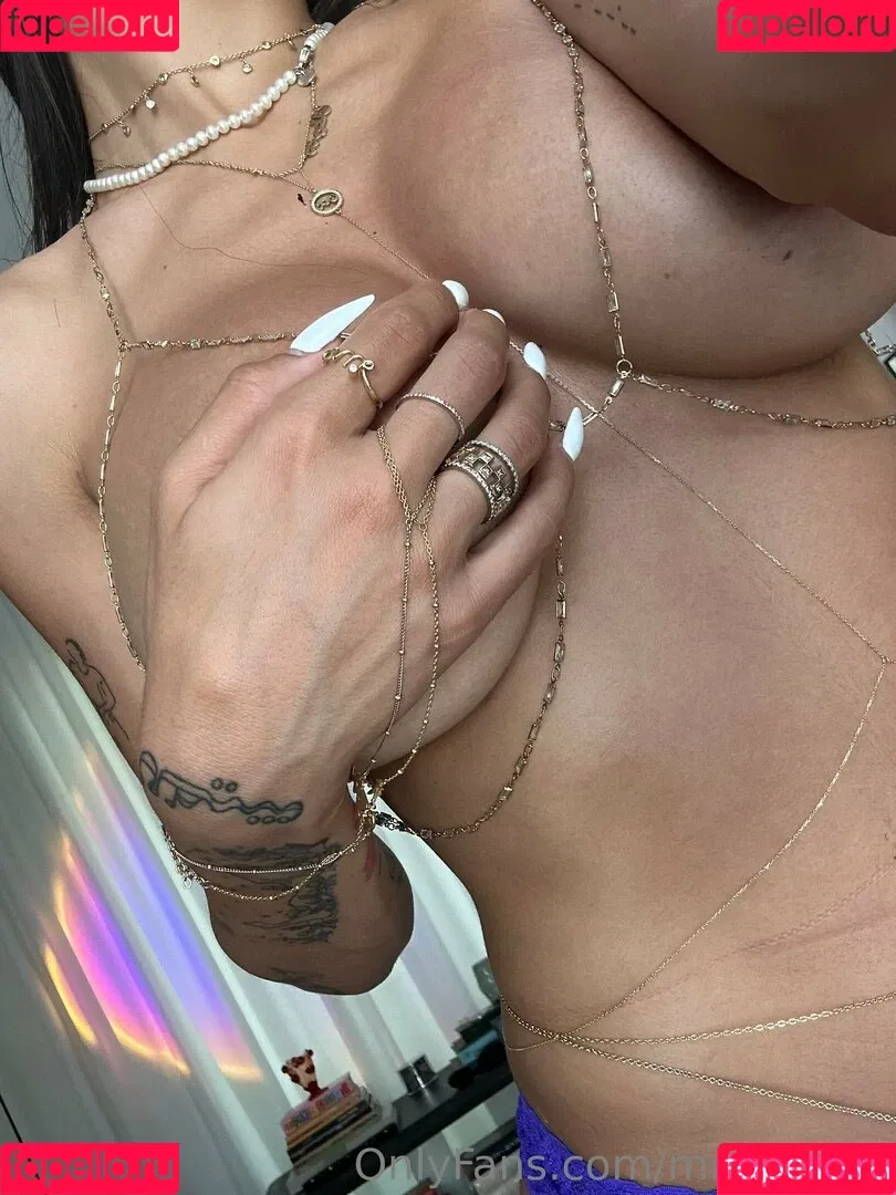 Mia Khalifa / miakhalifa Onlyfans Photo Gallery 