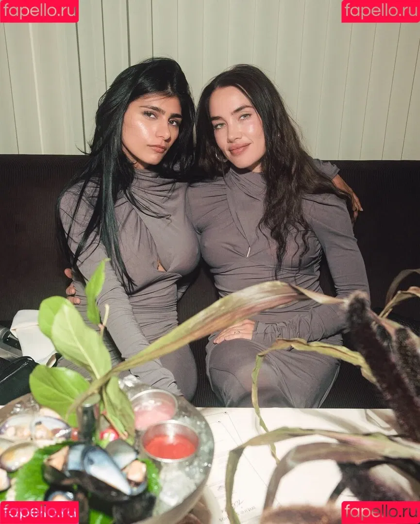 Mia Khalifa / miakhalifa Onlyfans Photo Gallery 