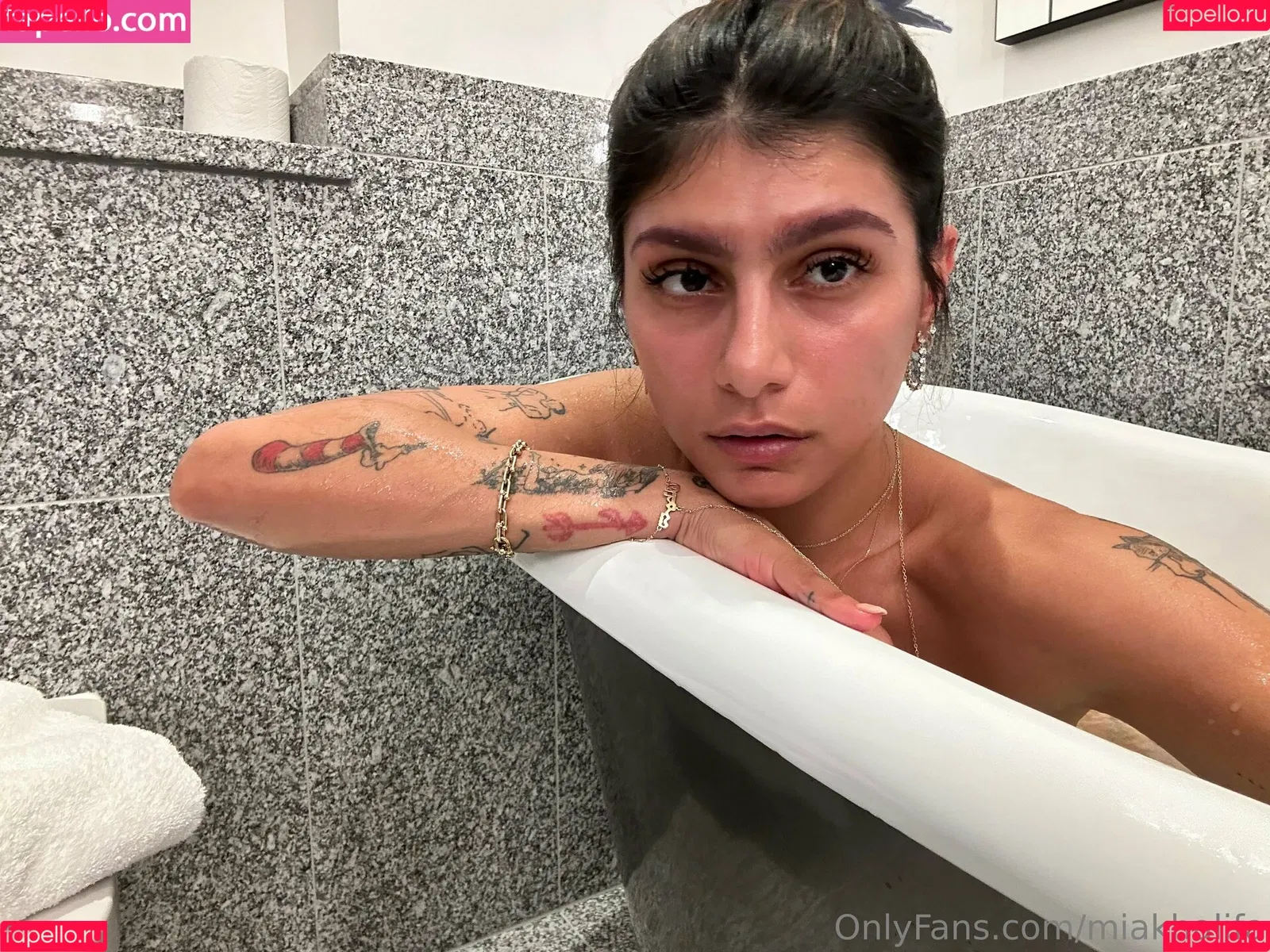 Mia Khalifa / miakhalifa Onlyfans Photo Gallery 
