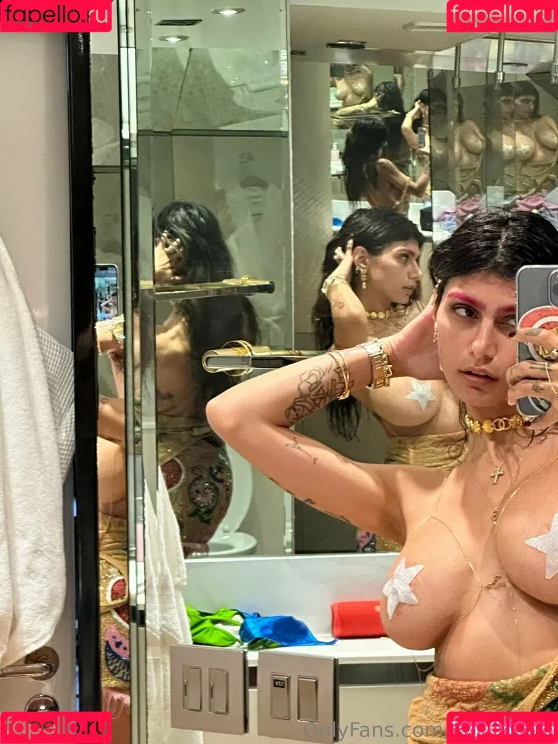 Mia Khalifa / miakhalifa Onlyfans Photo Gallery 