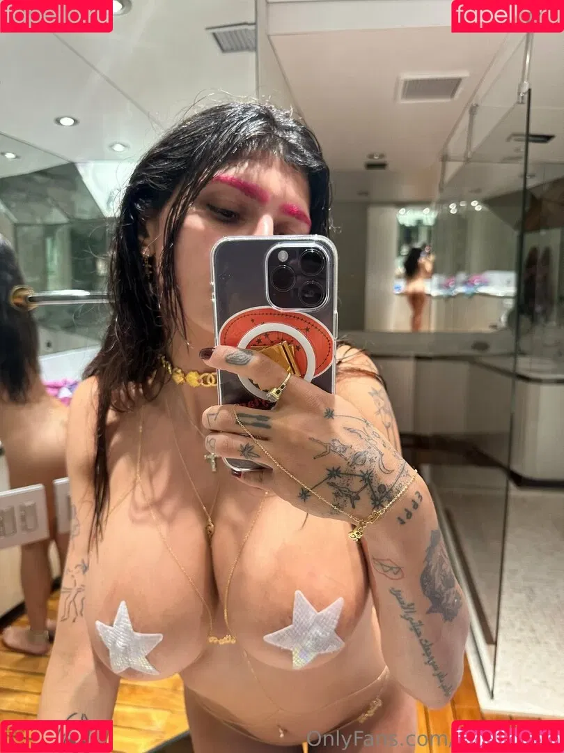 Mia Khalifa / miakhalifa Onlyfans Photo Gallery 