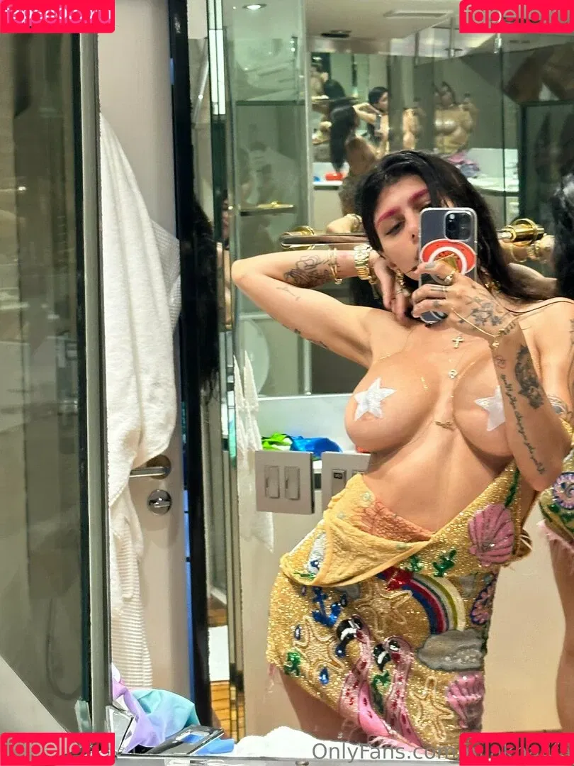 Mia Khalifa / miakhalifa Onlyfans Photo Gallery 