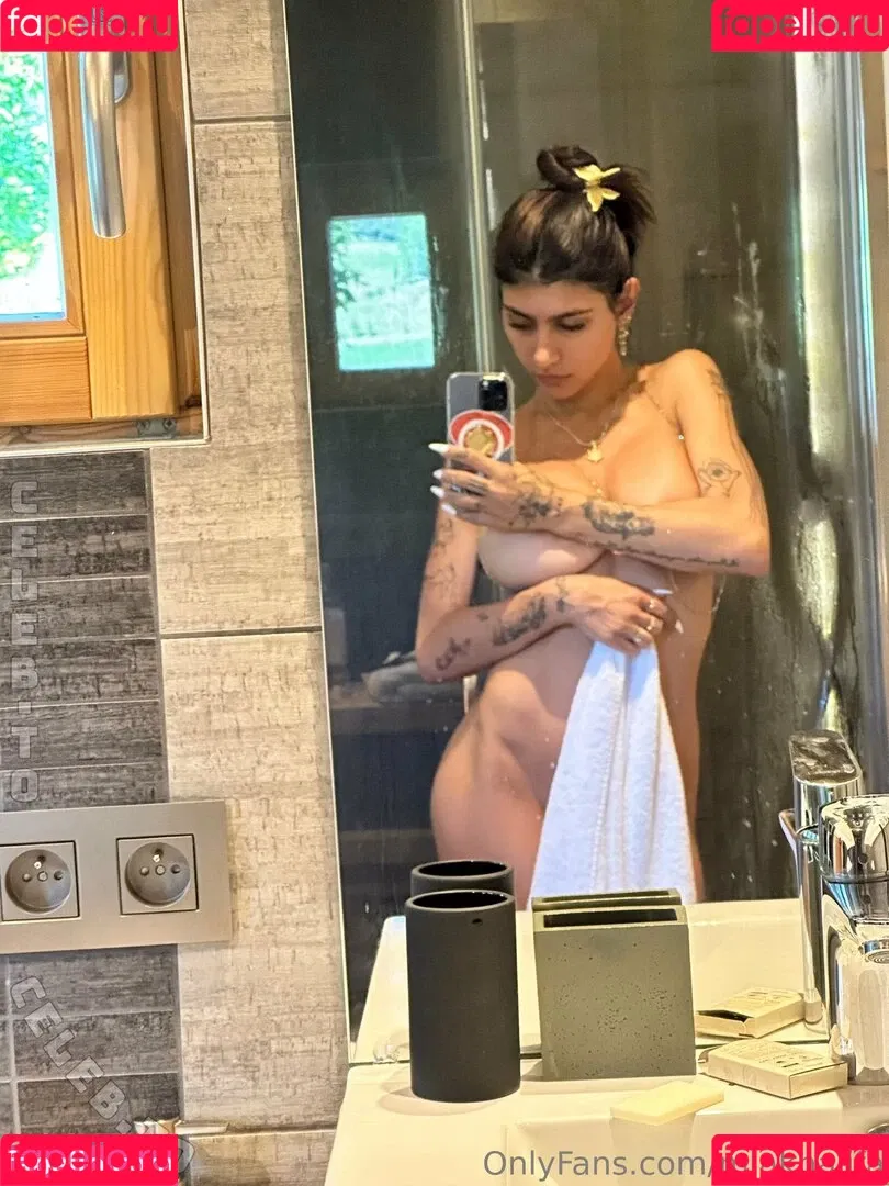 Mia Khalifa / miakhalifa Onlyfans Photo Gallery 
