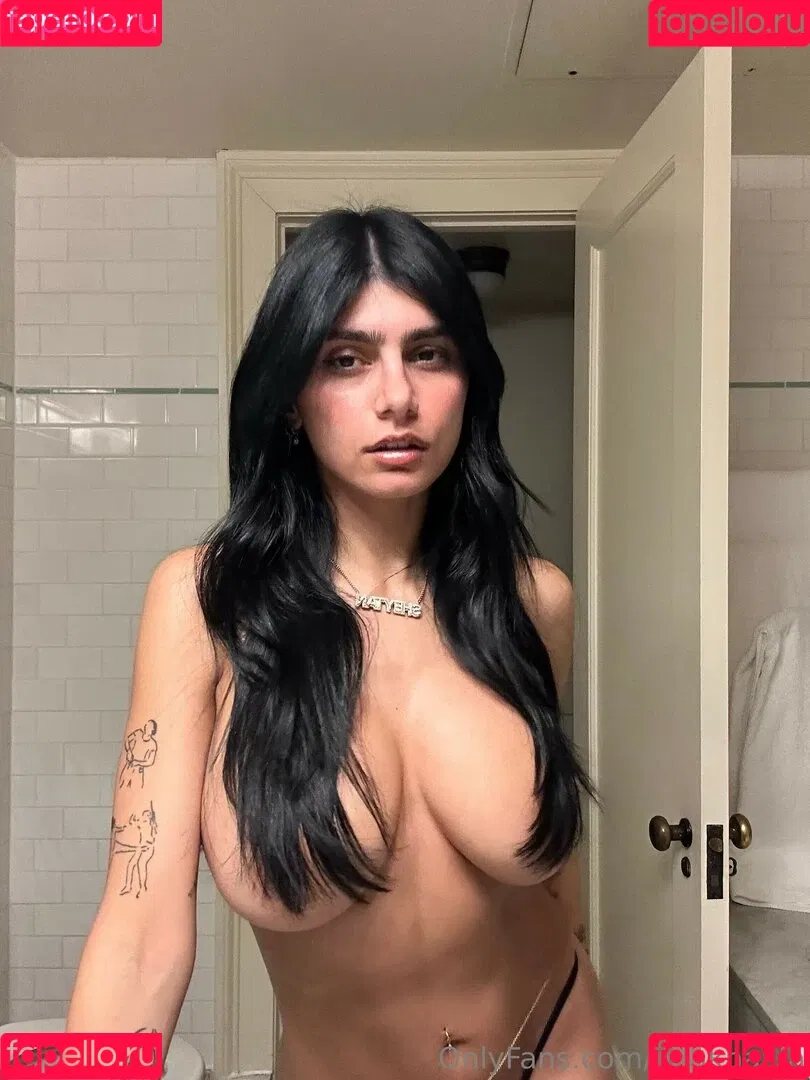 Mia Khalifa / miakhalifa Onlyfans Photo Gallery 