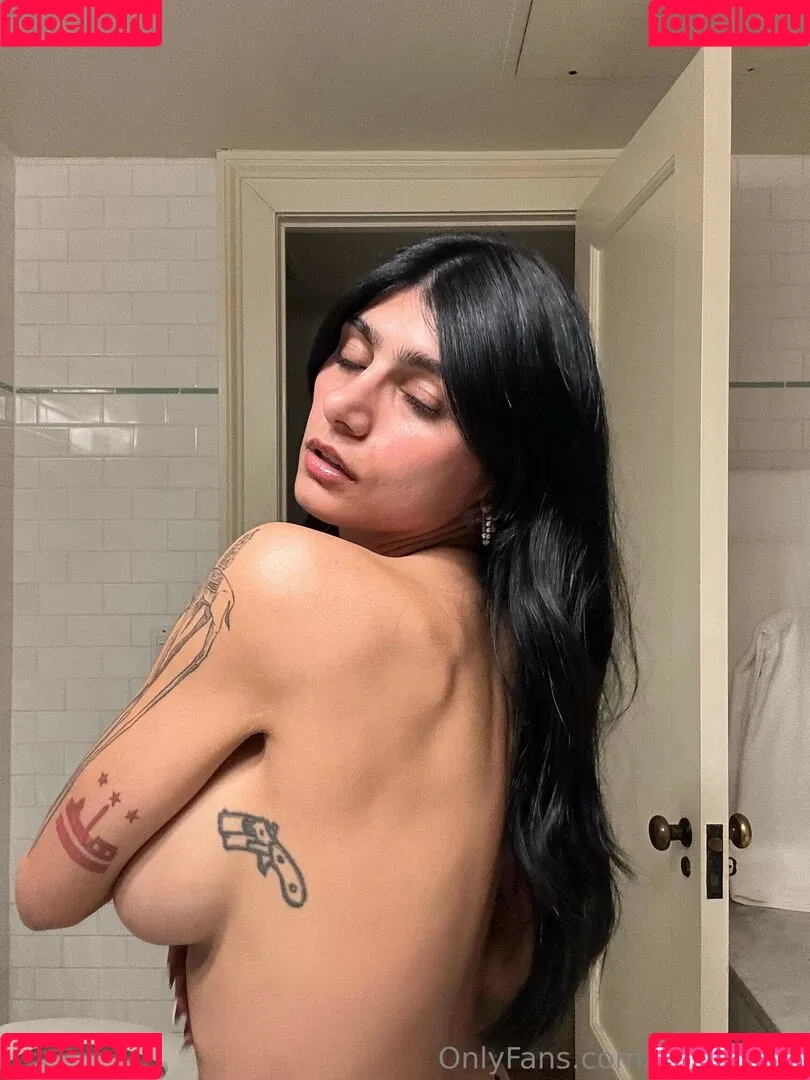 Mia Khalifa / miakhalifa Onlyfans Photo Gallery 