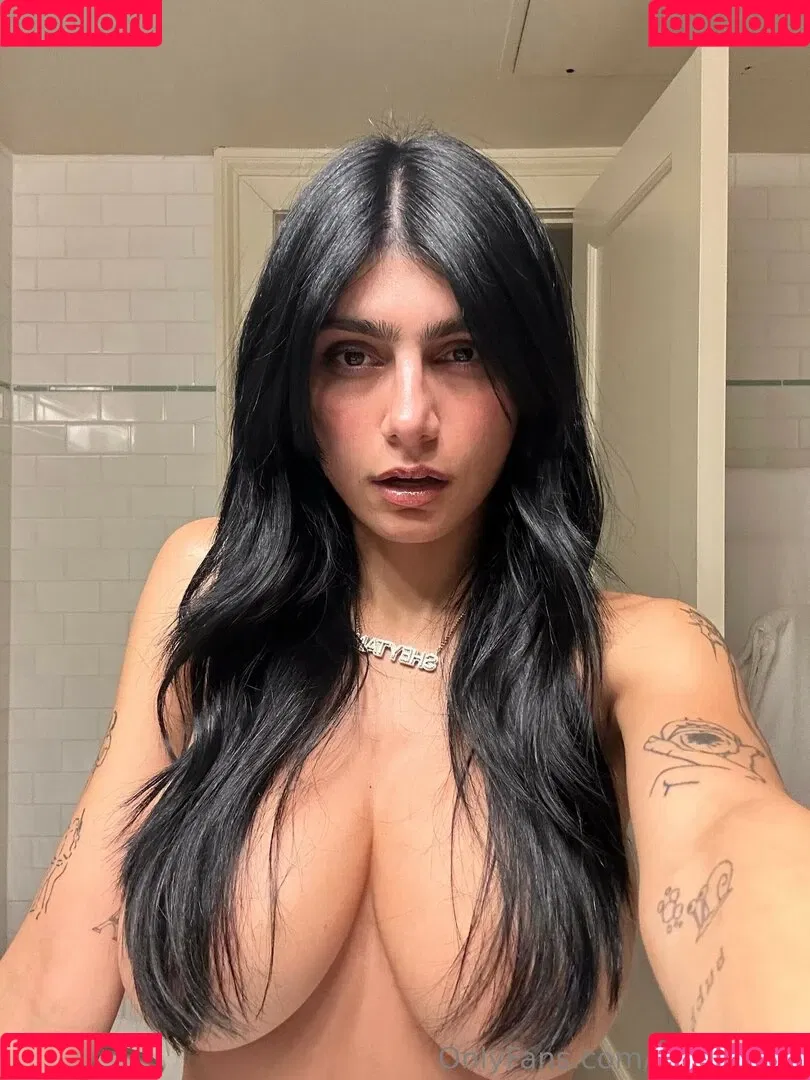 Mia Khalifa / miakhalifa Onlyfans Photo Gallery 