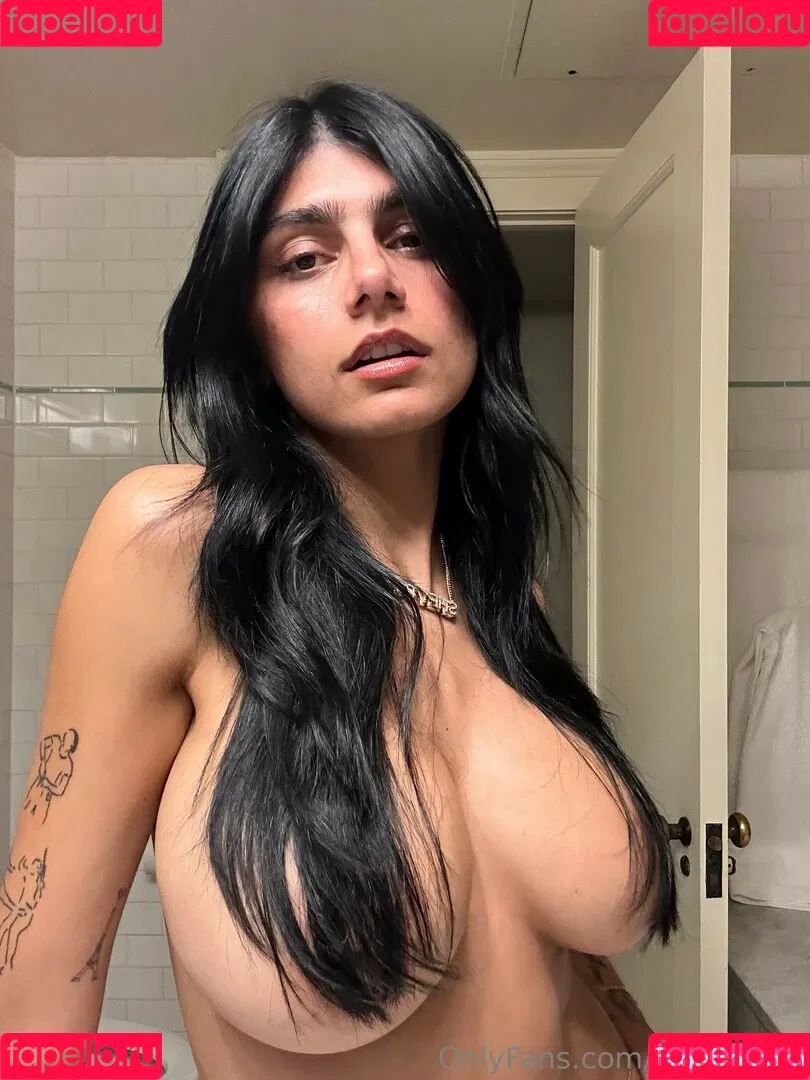 Mia Khalifa / miakhalifa Onlyfans Photo Gallery 