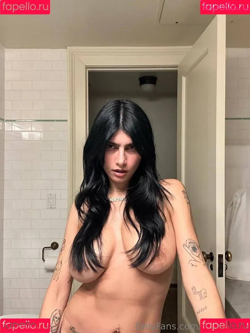 Mia Khalifa / miakhalifa Onlyfans Photo Gallery 