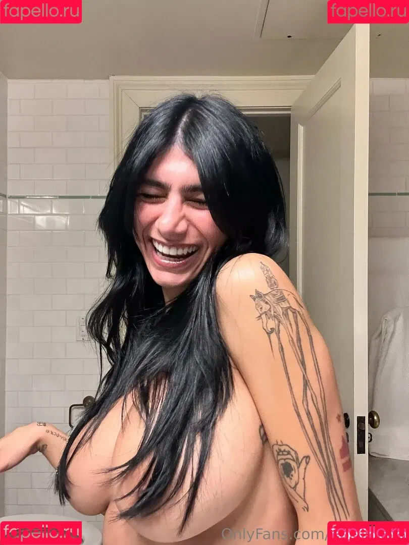 Mia Khalifa / miakhalifa Onlyfans Photo Gallery 