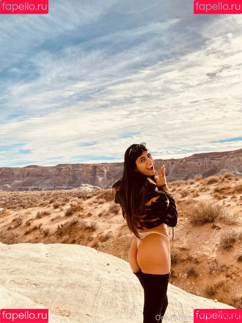 Mia Khalifa / miakhalifa Onlyfans Photo Gallery 