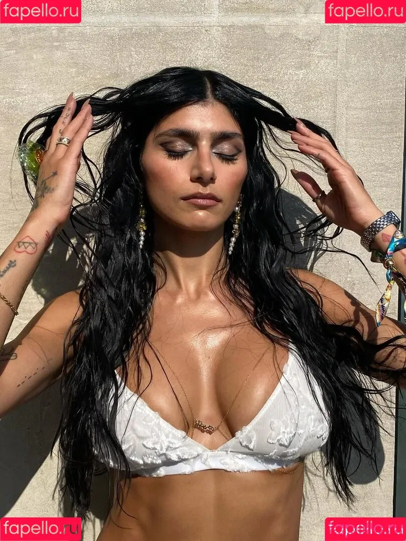 Mia Khalifa / miakhalifa Onlyfans Photo Gallery 