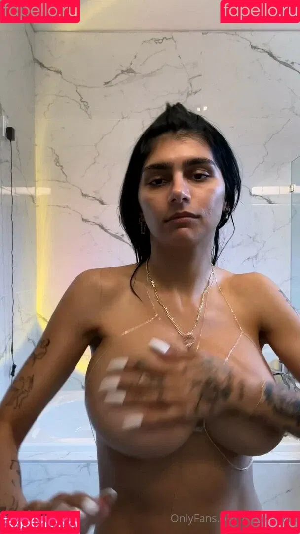 Mia Khalifa / miakhalifa Onlyfans Photo Gallery 