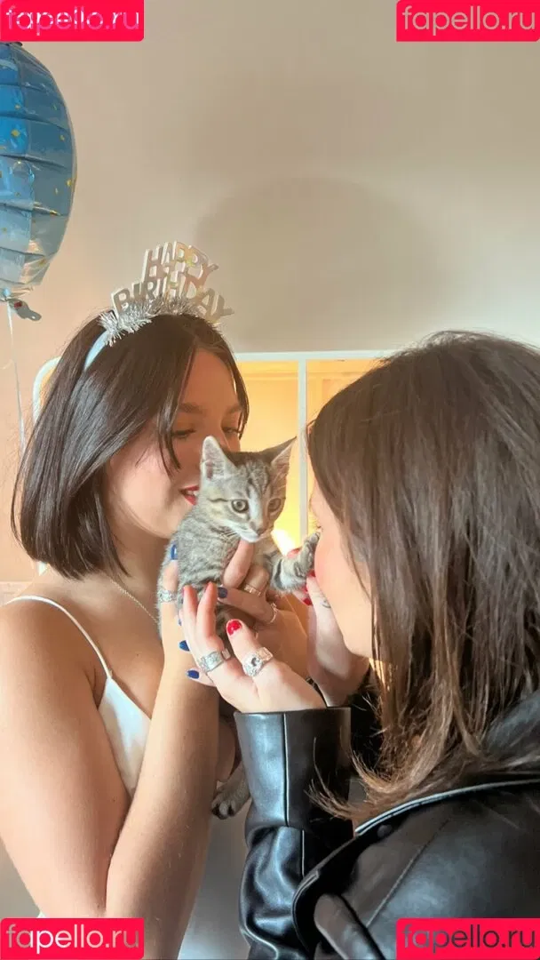 Mackenzie Ziegler / kenzie Onlyfans Photo Gallery 
