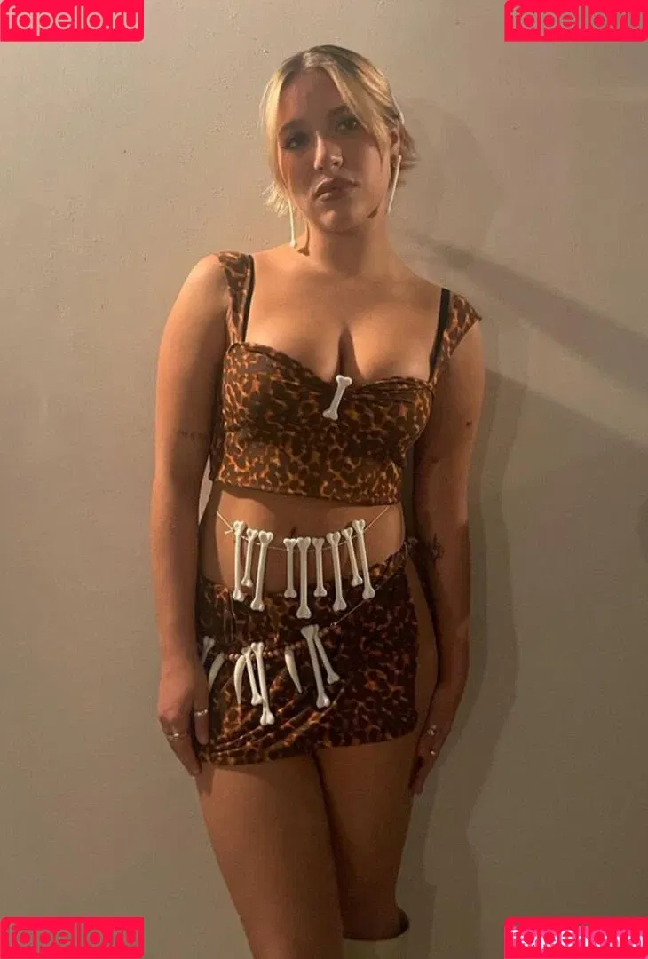 Mackenzie Ziegler / kenzie Onlyfans Photo Gallery 