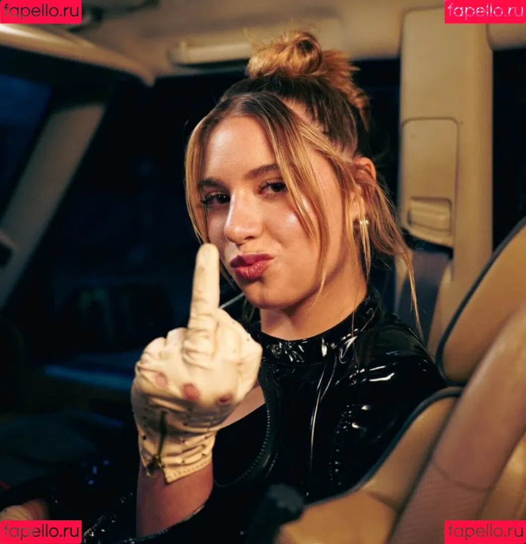 Mackenzie Ziegler / kenzie Onlyfans Photo Gallery 