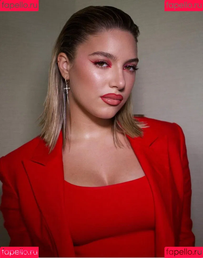 Mackenzie Ziegler / kenzie Onlyfans Photo Gallery 