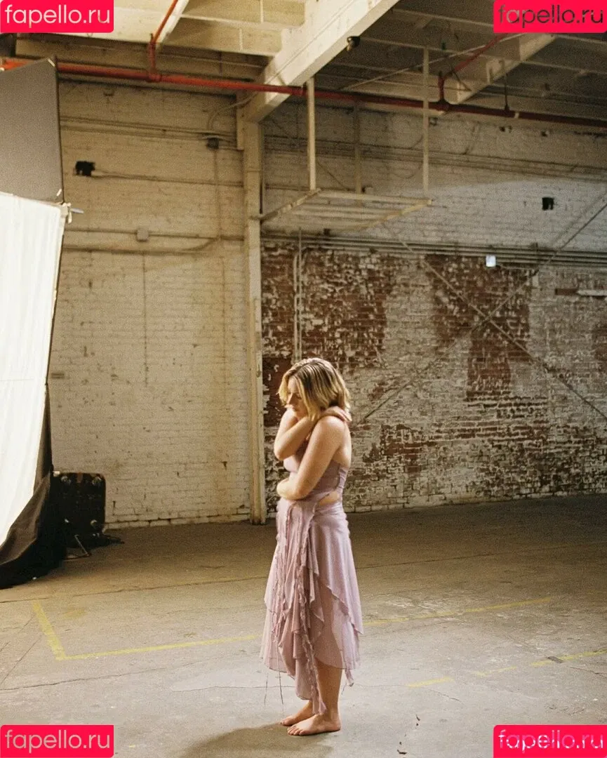 Mackenzie Ziegler / kenzie Onlyfans Photo Gallery 