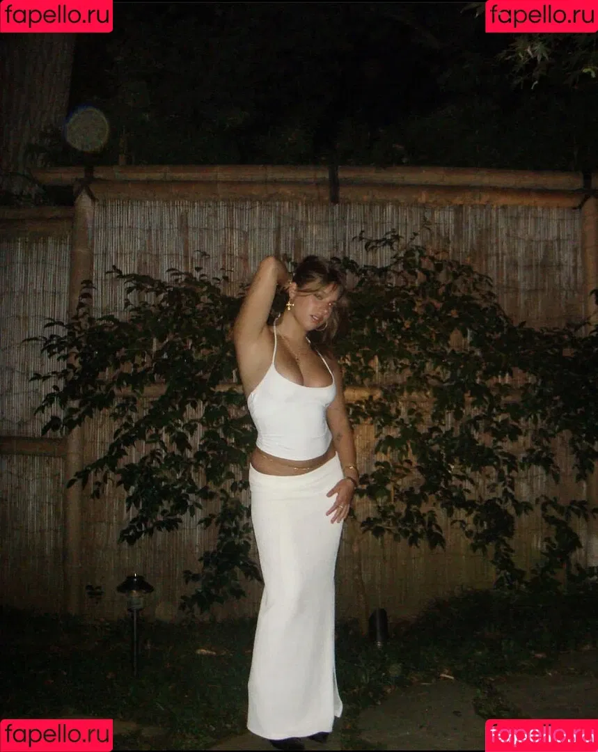 Mackenzie Ziegler / kenzie Onlyfans Photo Gallery 