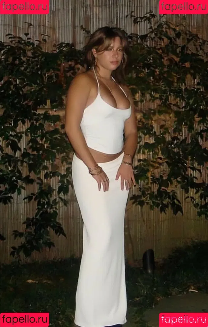 Mackenzie Ziegler / kenzie Onlyfans Photo Gallery 