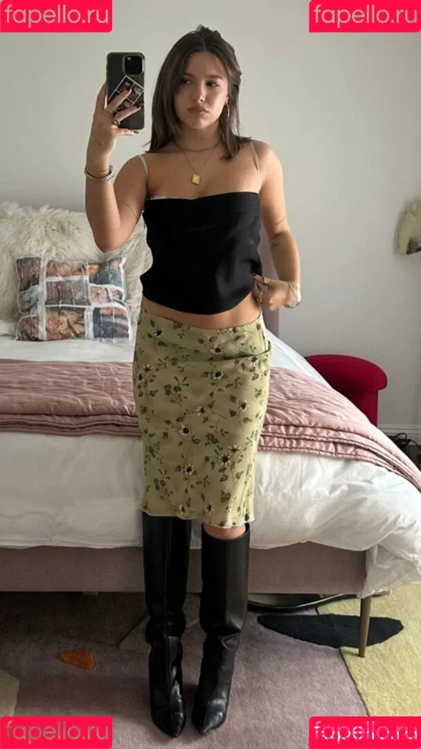 Mackenzie Ziegler / kenzie Onlyfans Photo Gallery 