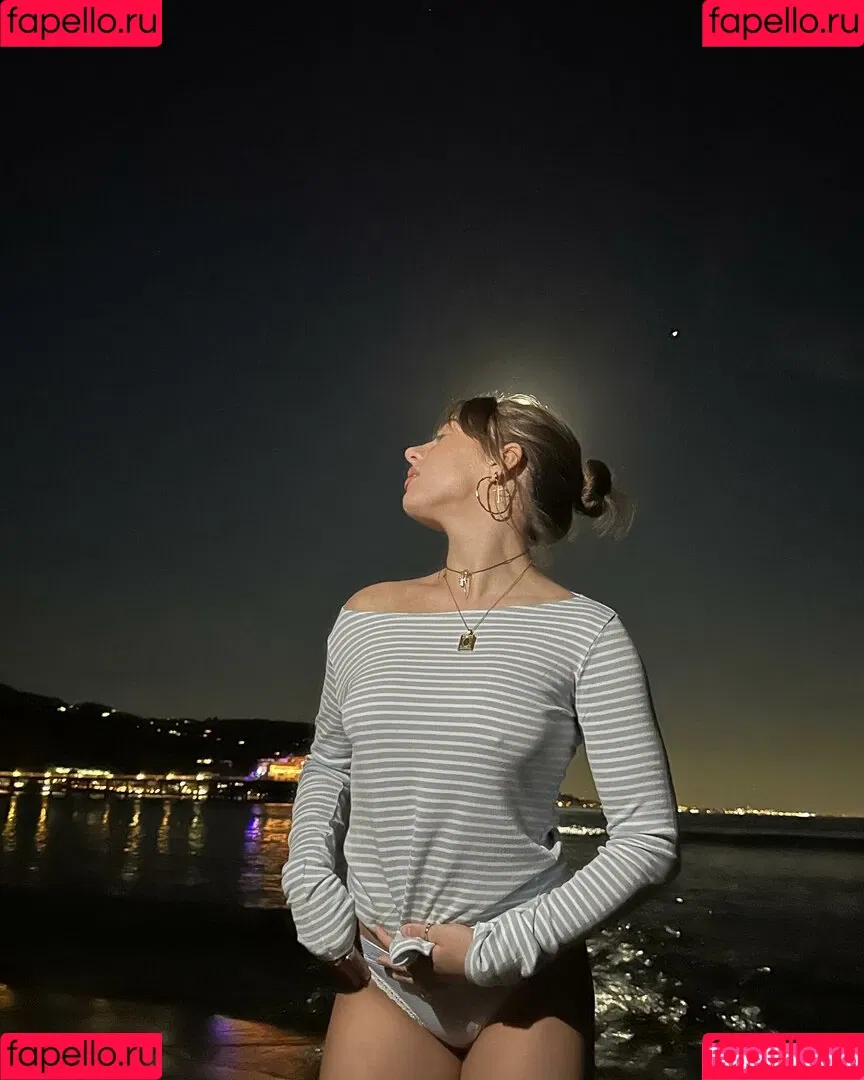 Mackenzie Ziegler / kenzie Onlyfans Photo Gallery 