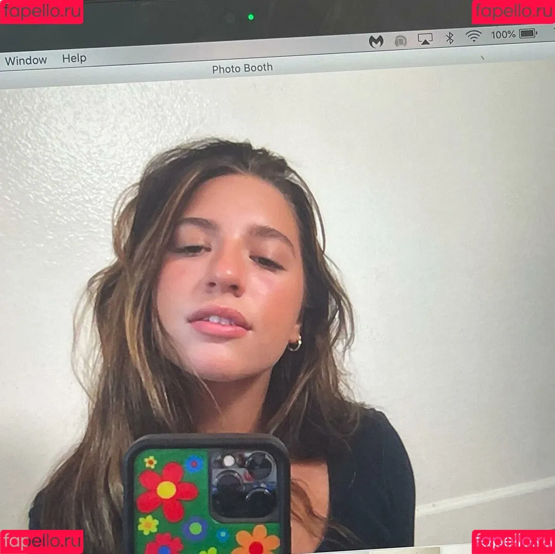 Mackenzie Ziegler / kenzie Onlyfans Photo Gallery 
