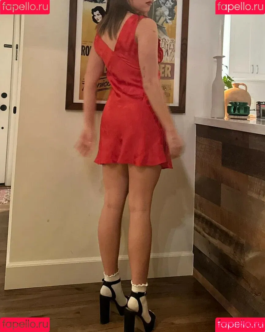 Mackenzie Ziegler / kenzie Onlyfans Photo Gallery 
