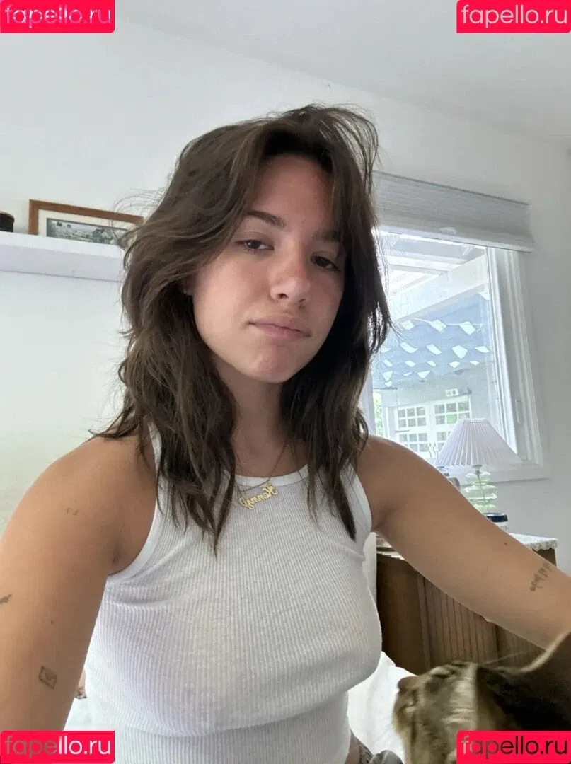 Mackenzie Ziegler / kenzie Onlyfans Photo Gallery 