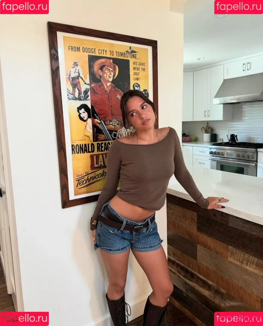 Mackenzie Ziegler / kenzie Onlyfans Photo Gallery 