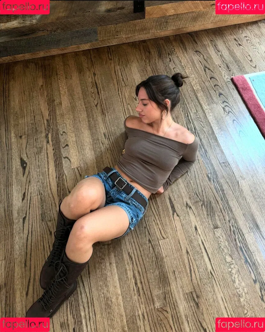 Mackenzie Ziegler / kenzie Onlyfans Photo Gallery 