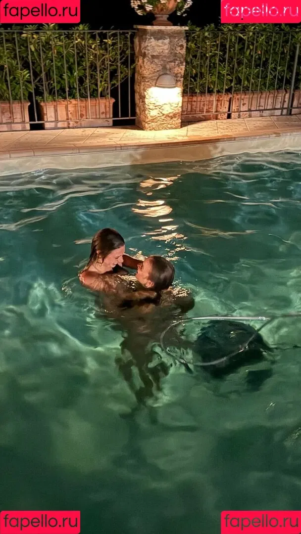 Mackenzie Ziegler / kenzie Onlyfans Photo Gallery 