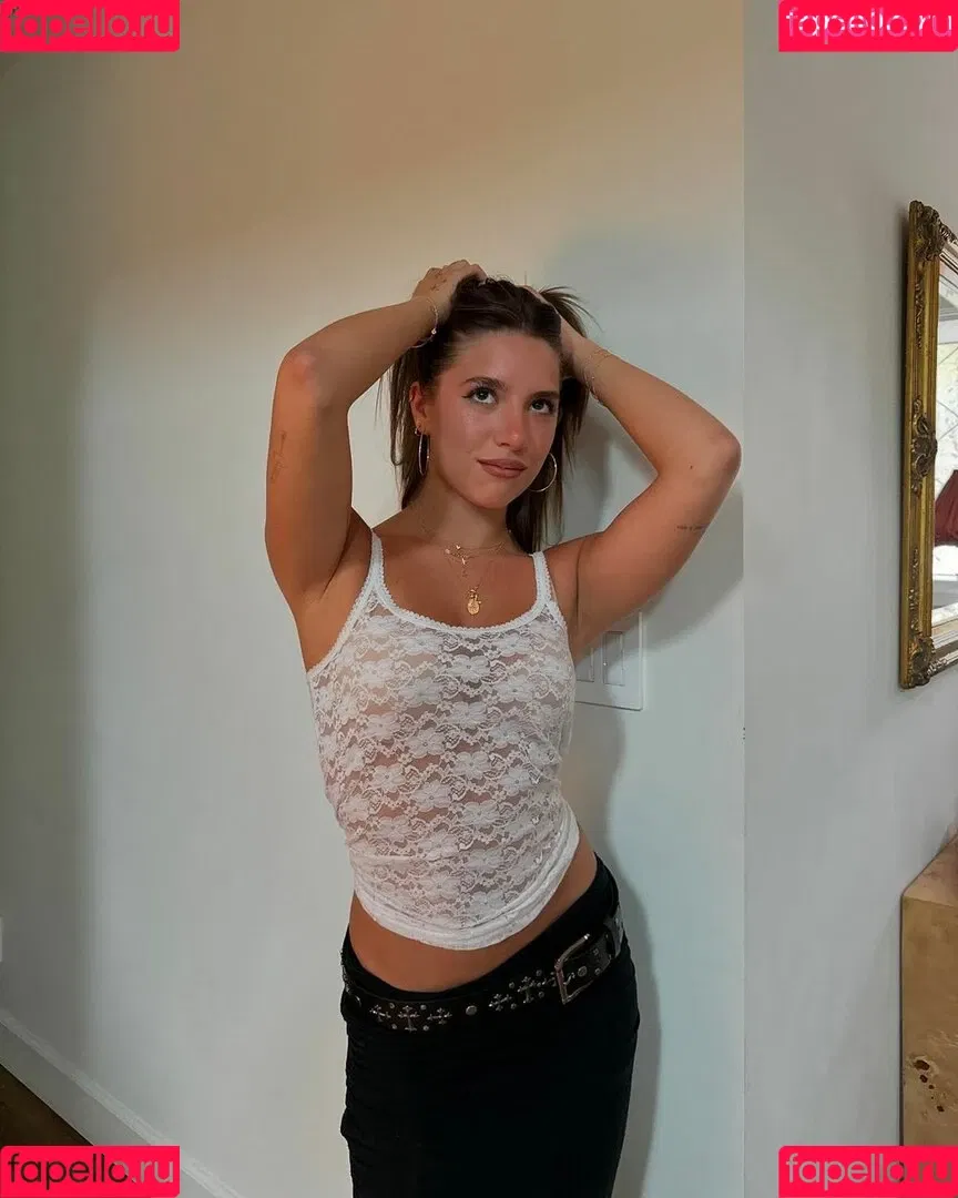 Mackenzie Ziegler / kenzie Onlyfans Photo Gallery 