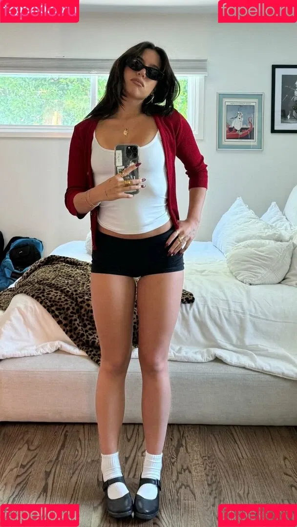 Mackenzie Ziegler / kenzie Onlyfans Photo Gallery 