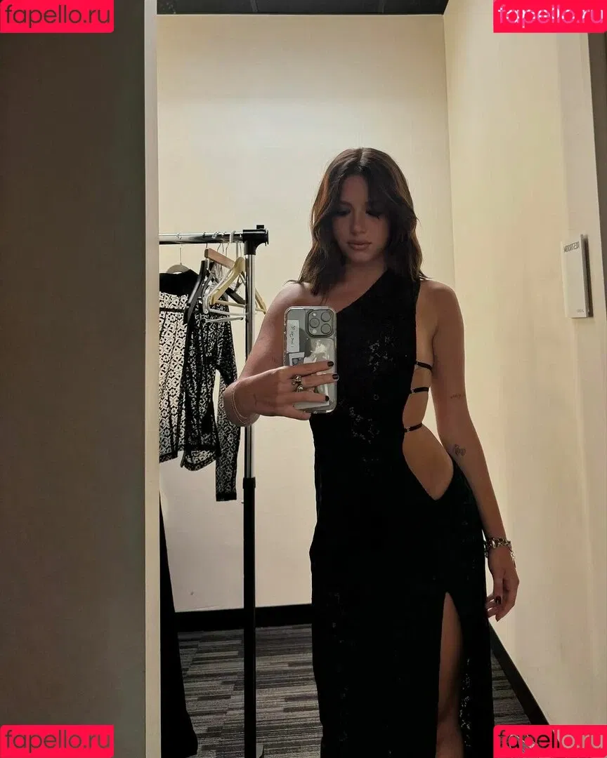 Mackenzie Ziegler / kenzie Onlyfans Photo Gallery 