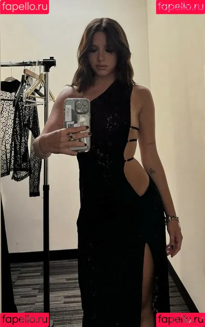 Mackenzie Ziegler / kenzie Onlyfans Photo Gallery 