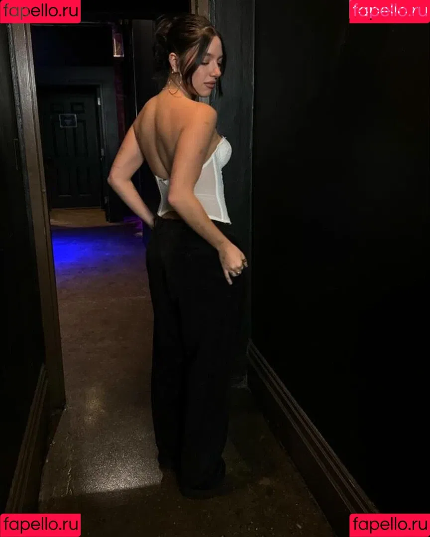 Mackenzie Ziegler / kenzie Onlyfans Photo Gallery 