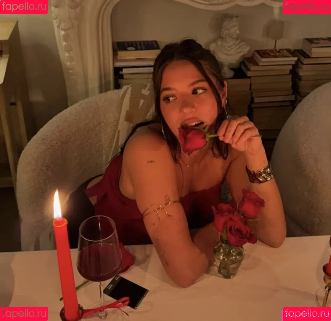 Mackenzie Ziegler / kenzie Onlyfans Photo Gallery 
