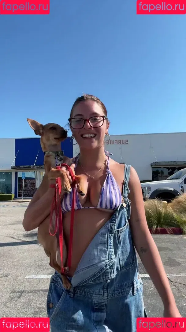 Mackenzie Ziegler / kenzie Onlyfans Photo Gallery 