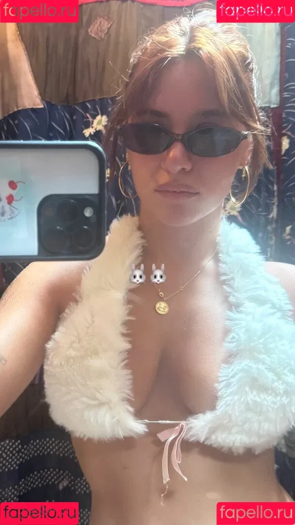 Mackenzie Ziegler / kenzie Onlyfans Photo Gallery 
