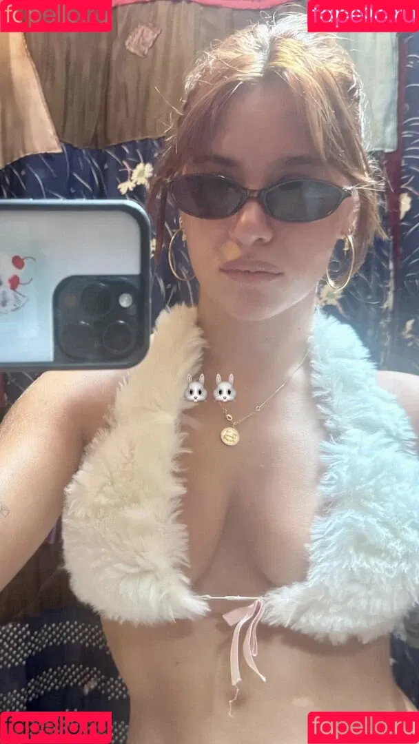Mackenzie Ziegler / kenzie Onlyfans Photo Gallery 